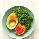 Illustration of healthy food and a dietitian, representing nutrition expertise